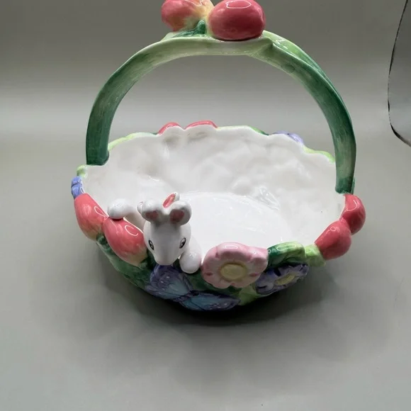 Fitz and Floyd Ceramic Basket with Bunny - Picture 1 of 5